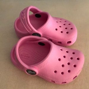 NWOT Pink kid Croc littles Size 4 Toddler
